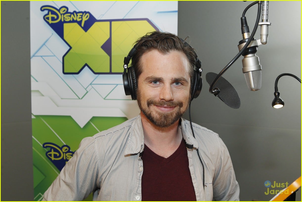 rider strong star guest spot sdcc panel clip 01