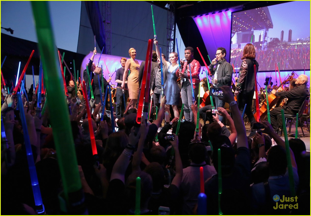 star wars comic con panel cast photos 33