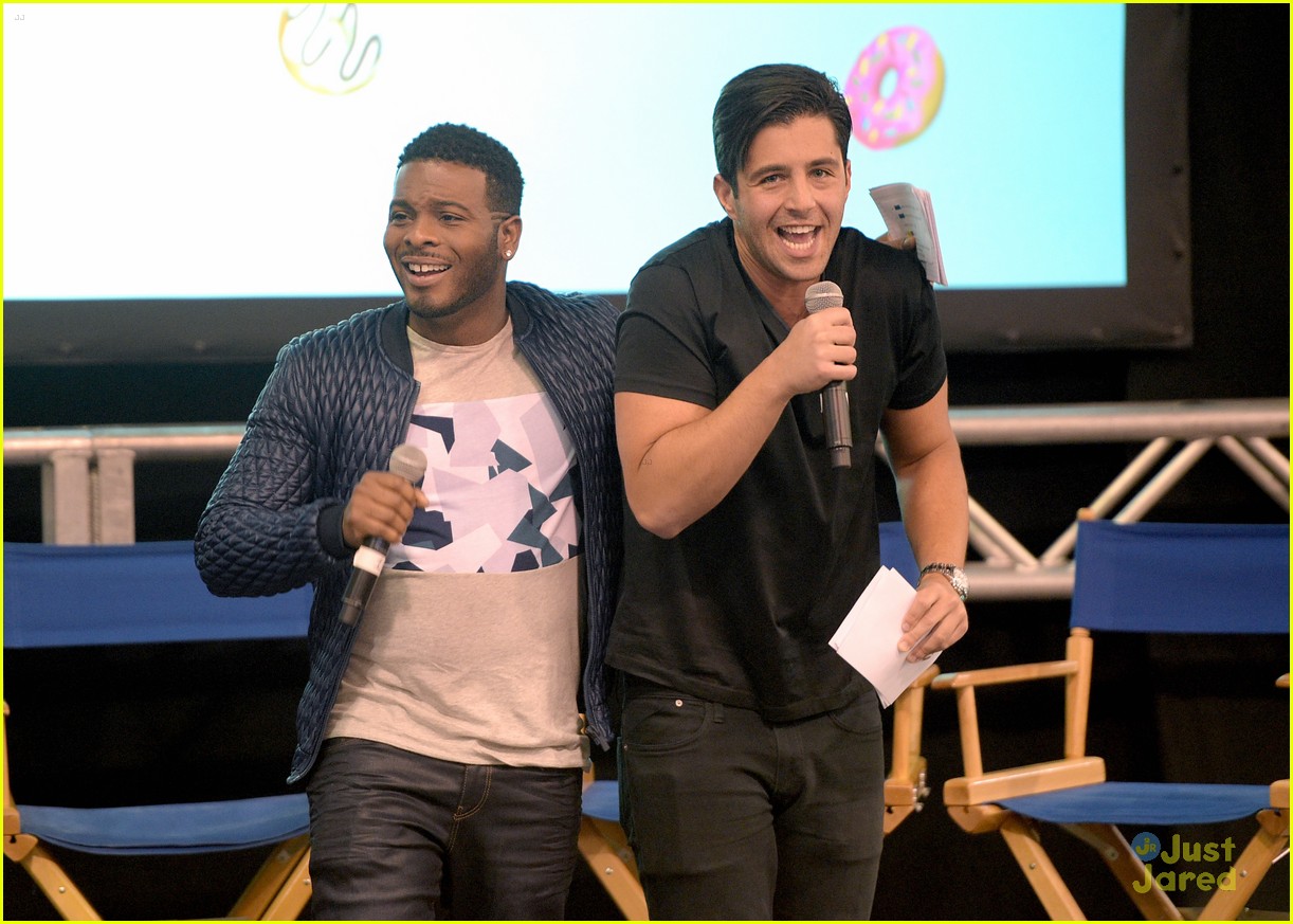 Full Sized Photo of game shakers cast vidcon josh peck 10 | 'Game ...