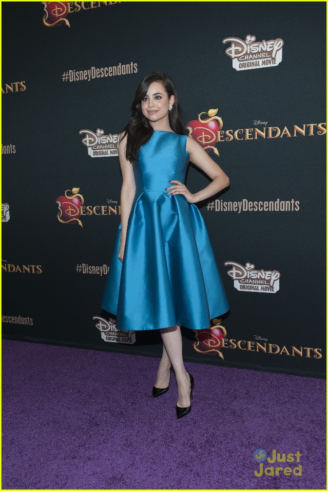 Sofia Carson Strikes An Evie Pose At Descendants Premiere Photo 842830 Photo Gallery 9387