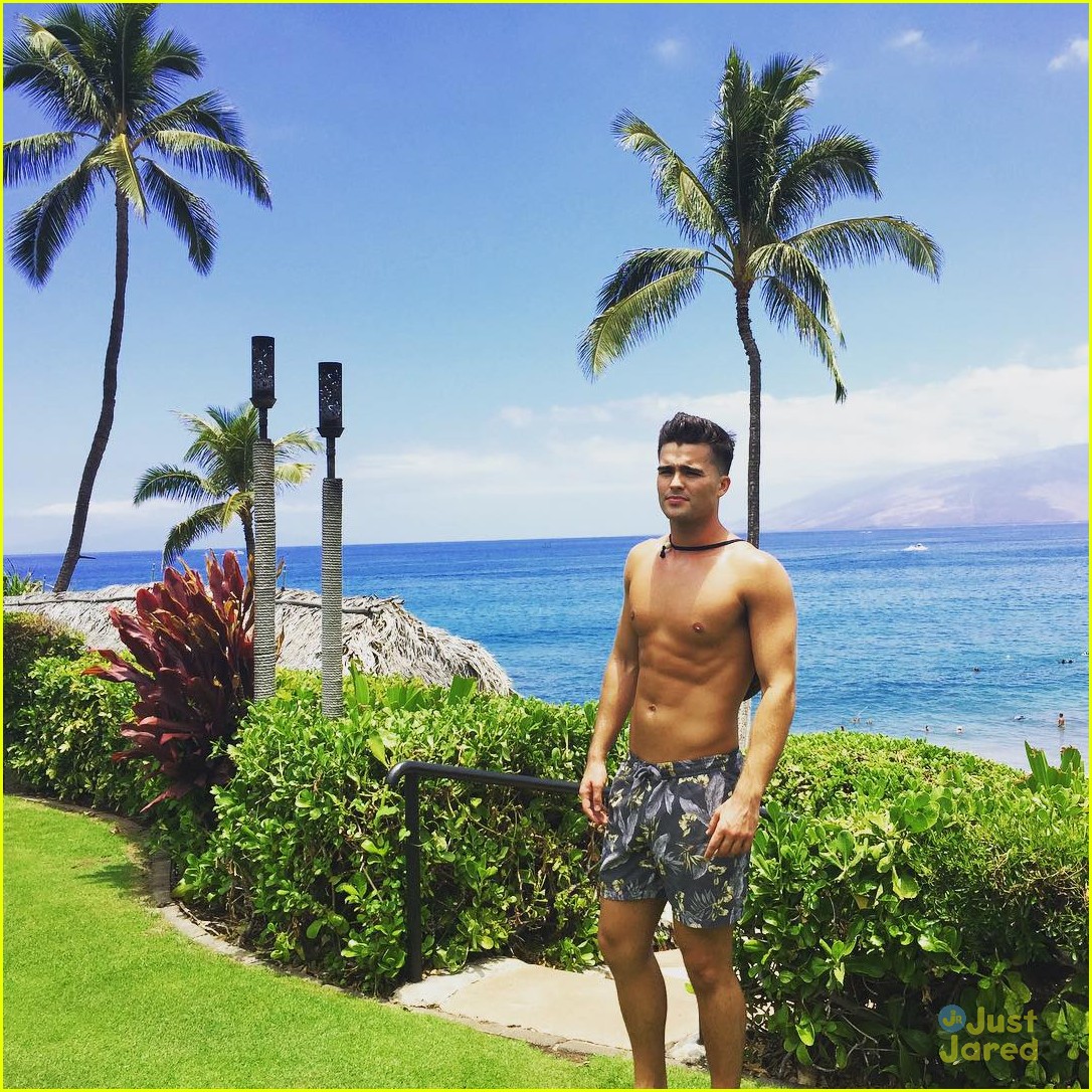 Spencer Boldman Heads To Hawaii After 'Lab Rats' Wraps | Photo 833740 ...