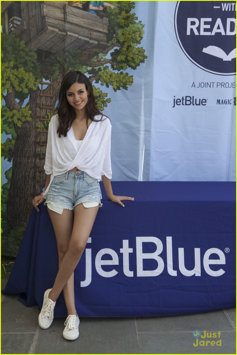 Victoria Justice Reads 'Magic Tree House' At JetBlue's Soar With