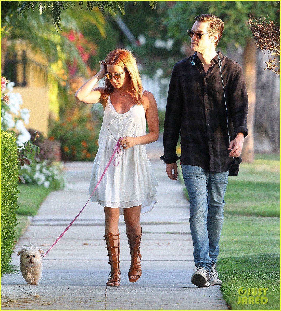 ashley-tisdale-says-married-life-is-amazing-photo-846249-photo