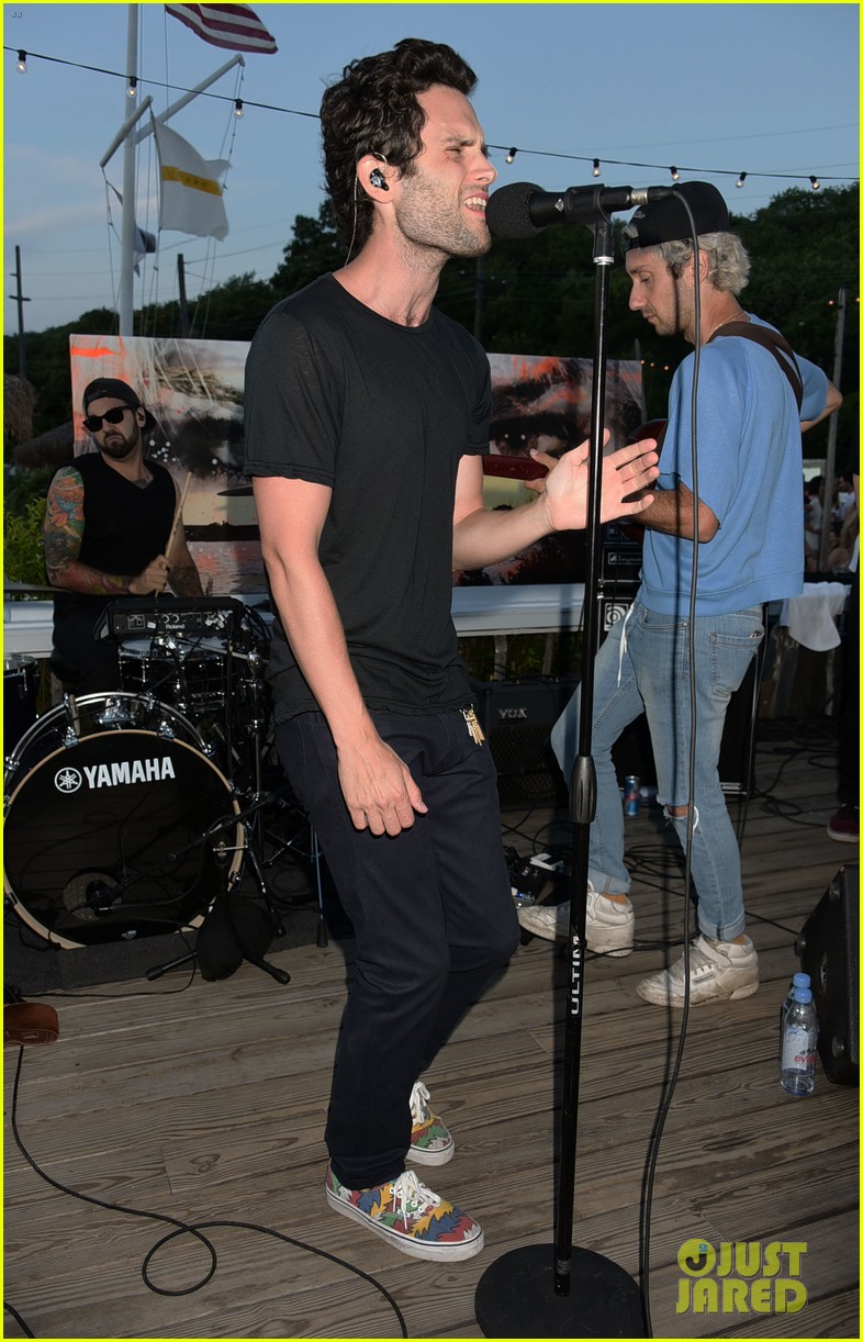 penn badgley hits the stage with mothxr in montauk 01