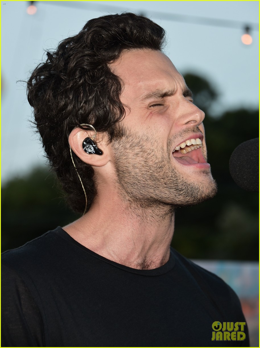 penn badgley hits the stage with mothxr in montauk 09