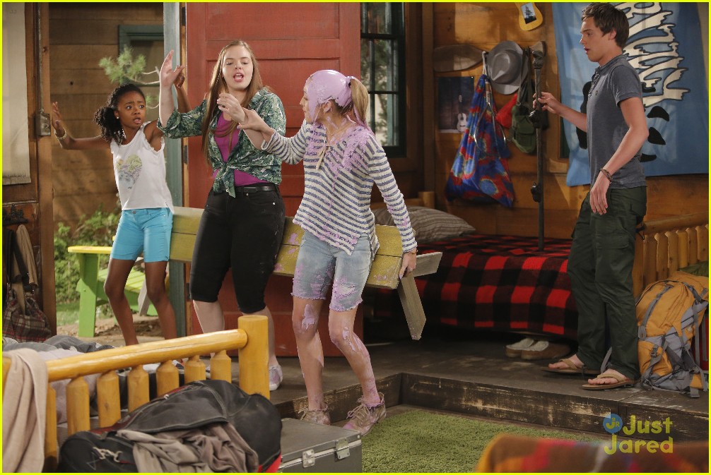 Emma & Xander Accidentally Put A Curse On Camp Kikiwaka In 'Bunk'D