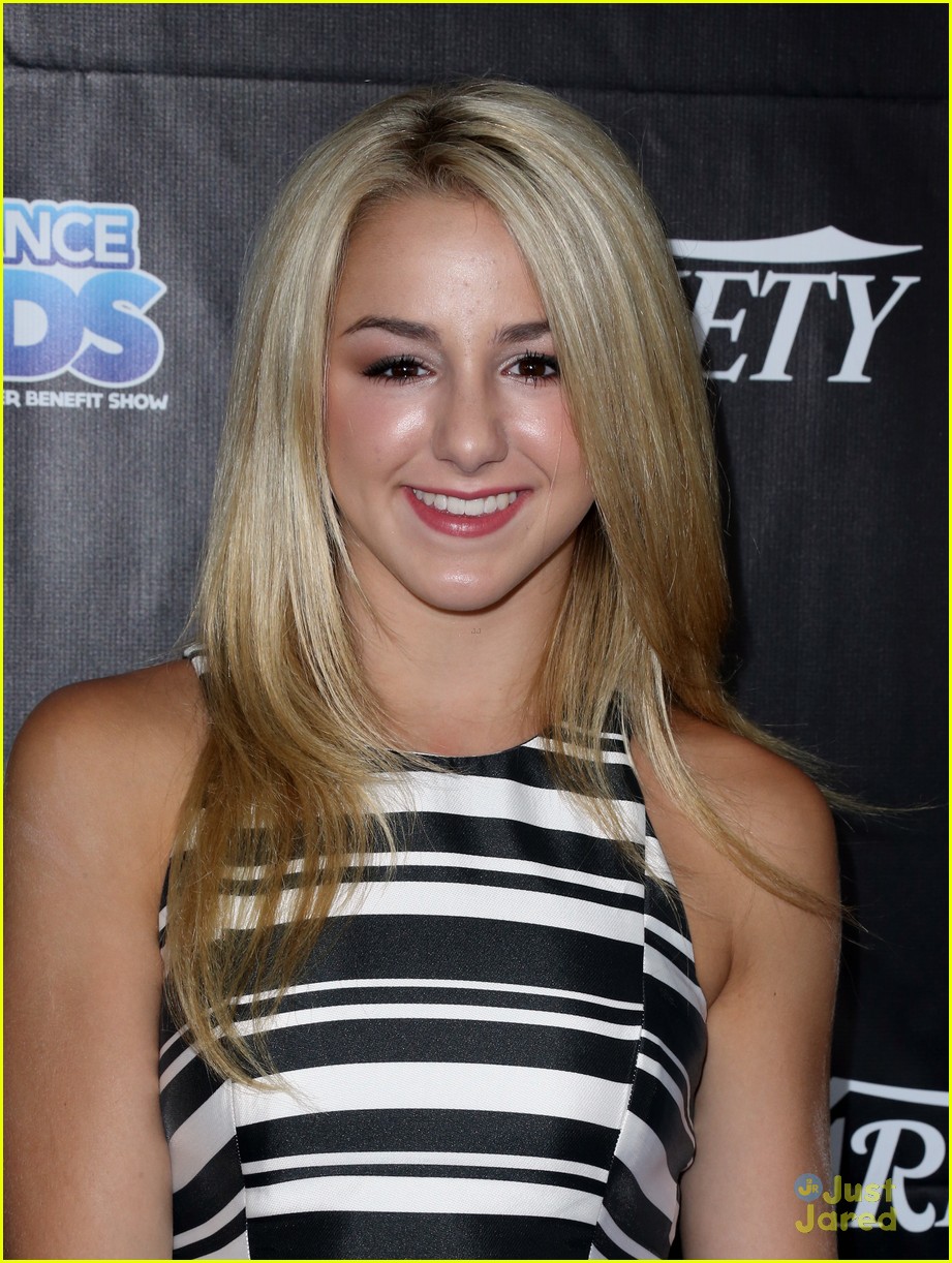 chloe lukasiak alyson stoner derek hough dance awards 16