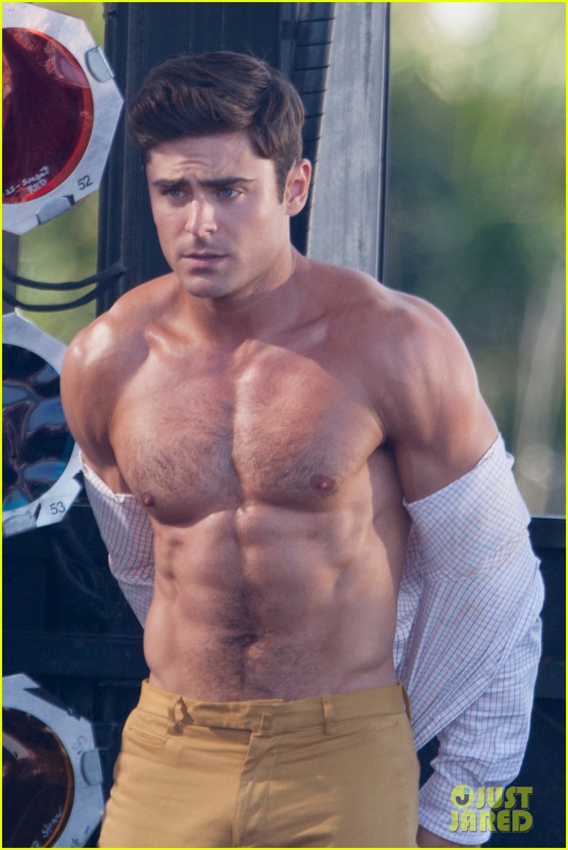 Zac Efron Shirtless On The Set Of Baywatch 206248 Pho 