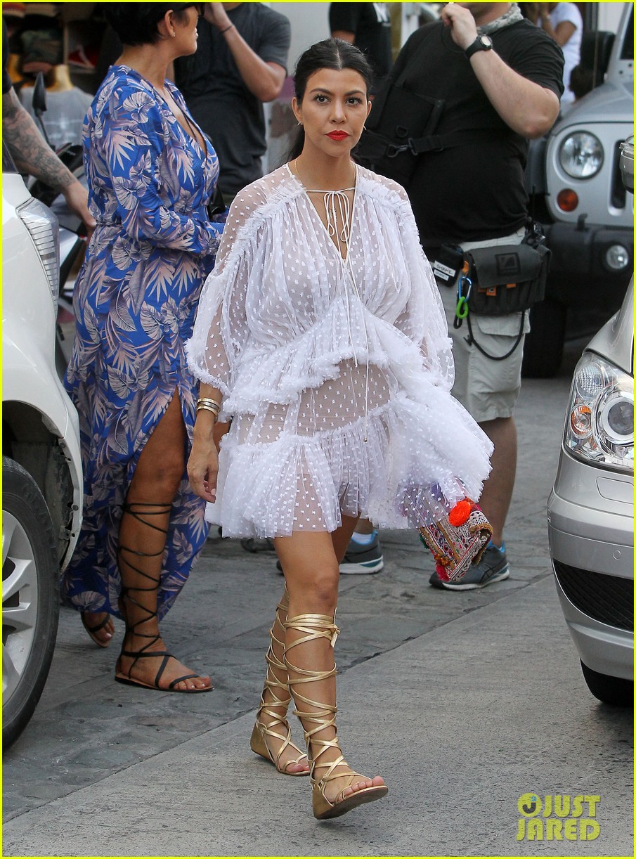 Full Sized Photo of kardashians vacation in st barts together 36