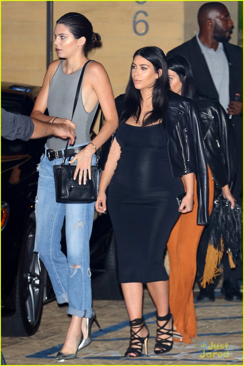 Full Sized Photo of kendall jenner goes casual chic for kylies 18th