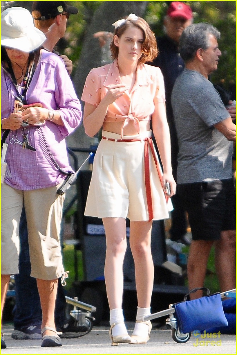 Kristen Stewart Wears A Bow In Her Hair For Woody Allen's Untitled Film