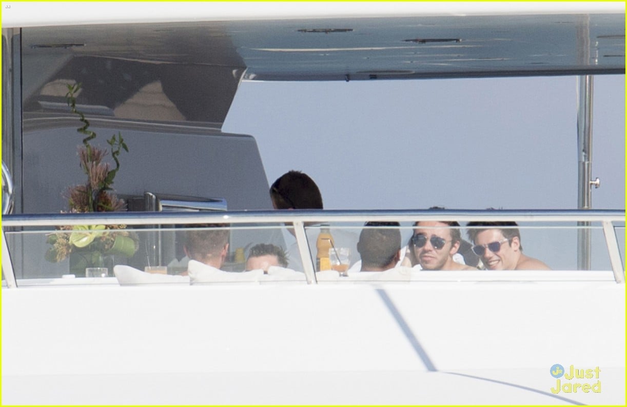 Full Sized Photo of nathan sykes shirtless ibiza 26 | Nathan Sykes ...