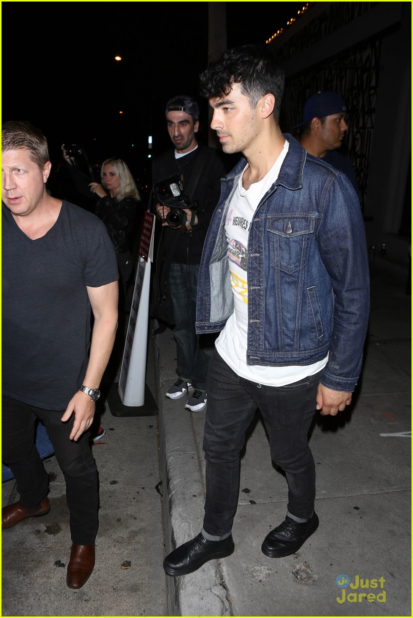 Nick Jonas Thanks Fans For VMA Voting | Photo 847006 - Photo Gallery