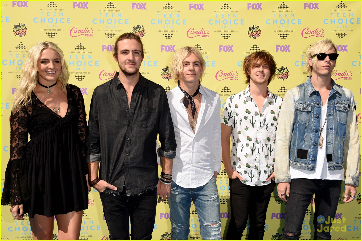 Ross Lynch Brings R5 To Teen Choice Awards 2015 | Photo 852375 - Photo ...