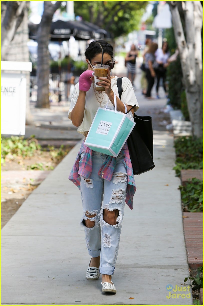 vanessa hudgens freelusion agt laura new kate somerville stop 03