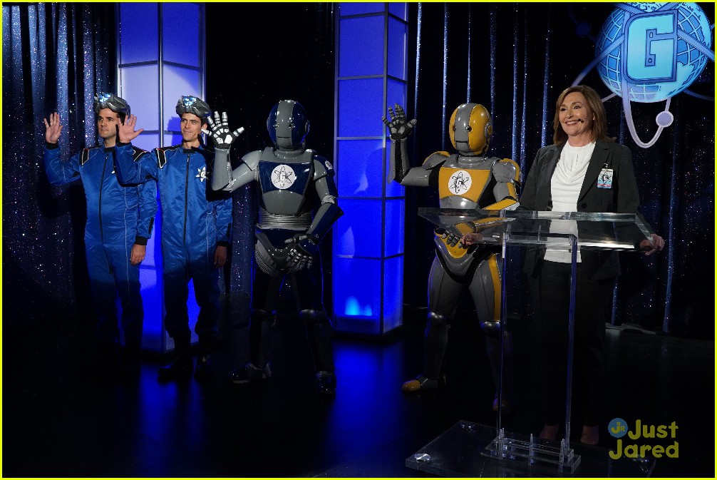 best friends whenever future lab stills 08