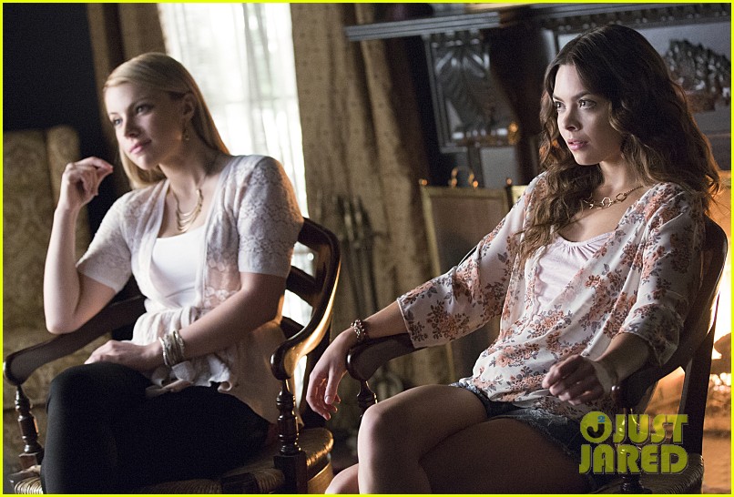 Full Sized Photo Of Candice Accola Talks Pregnancy Tvd 11 Candice King Says It Would Be Fun To 8329