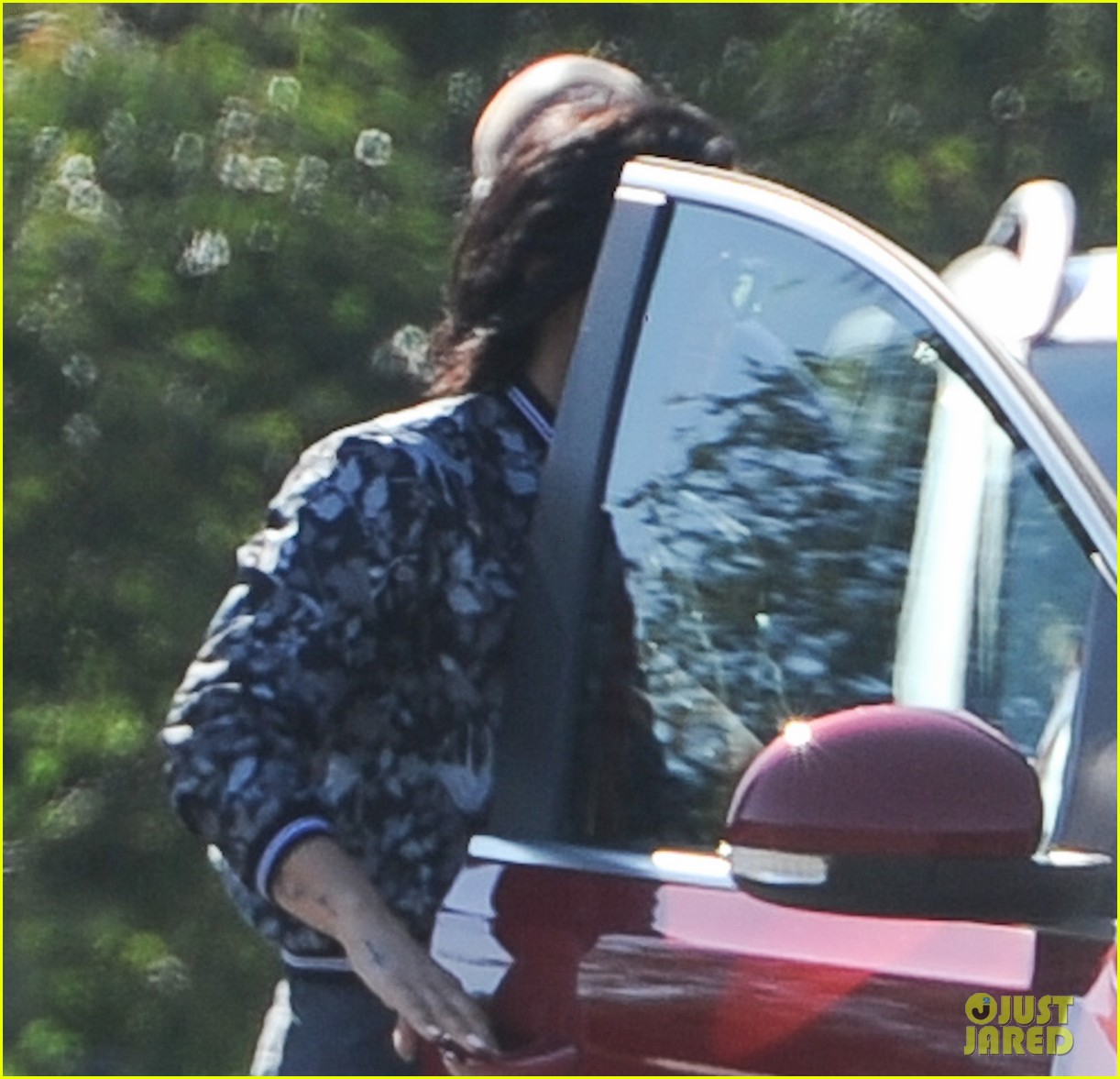 full-sized-photo-of-demi-lovato-responds-to-dish-question-03-demi