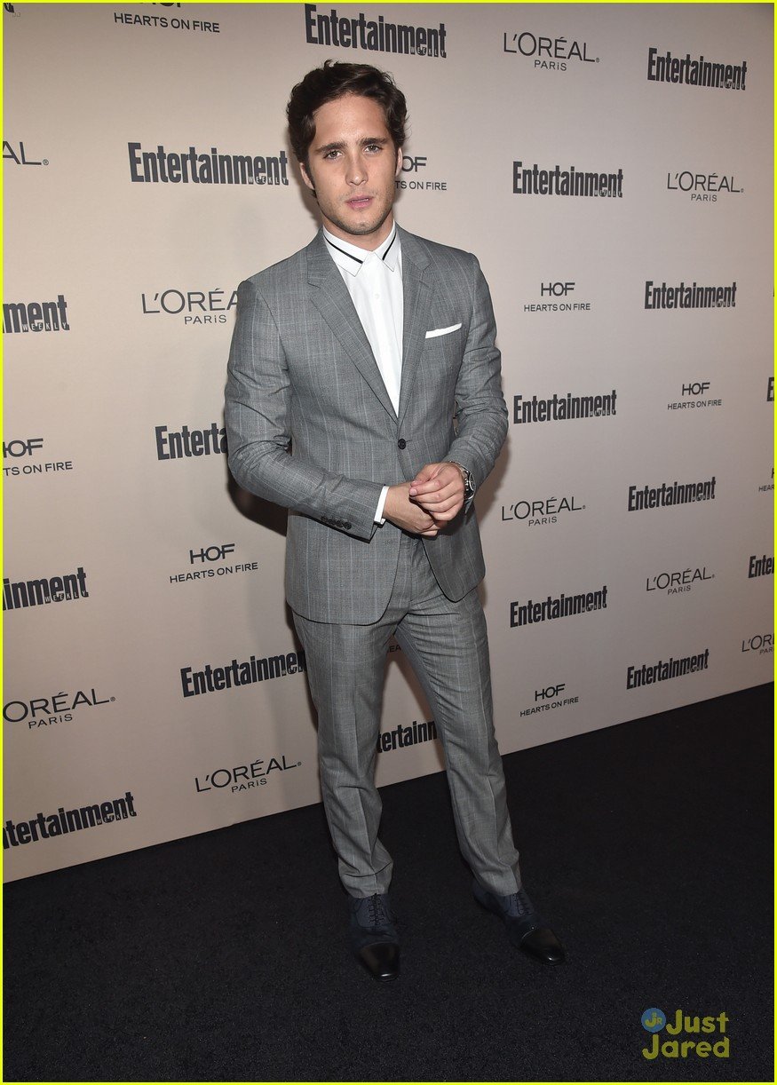 Kat Graham & Elizabeth Gillies Hit Up Entertainment Weeky's Pre-Emmy