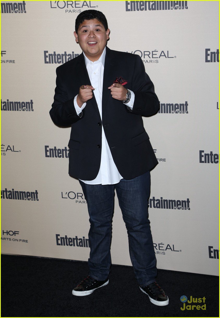 Kat Graham & Elizabeth Gillies Hit Up Entertainment Weeky's Pre-Emmy