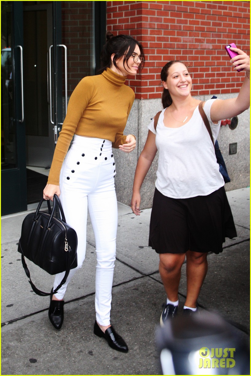 Kendall Jenner & Lewis Hamilton Step Out in NYC Photo 862916 Photo