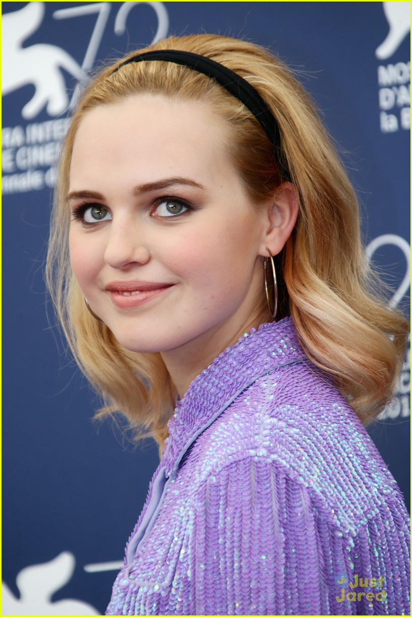 Full Sized Photo of odessa young looking grace venice film festival 04 ...