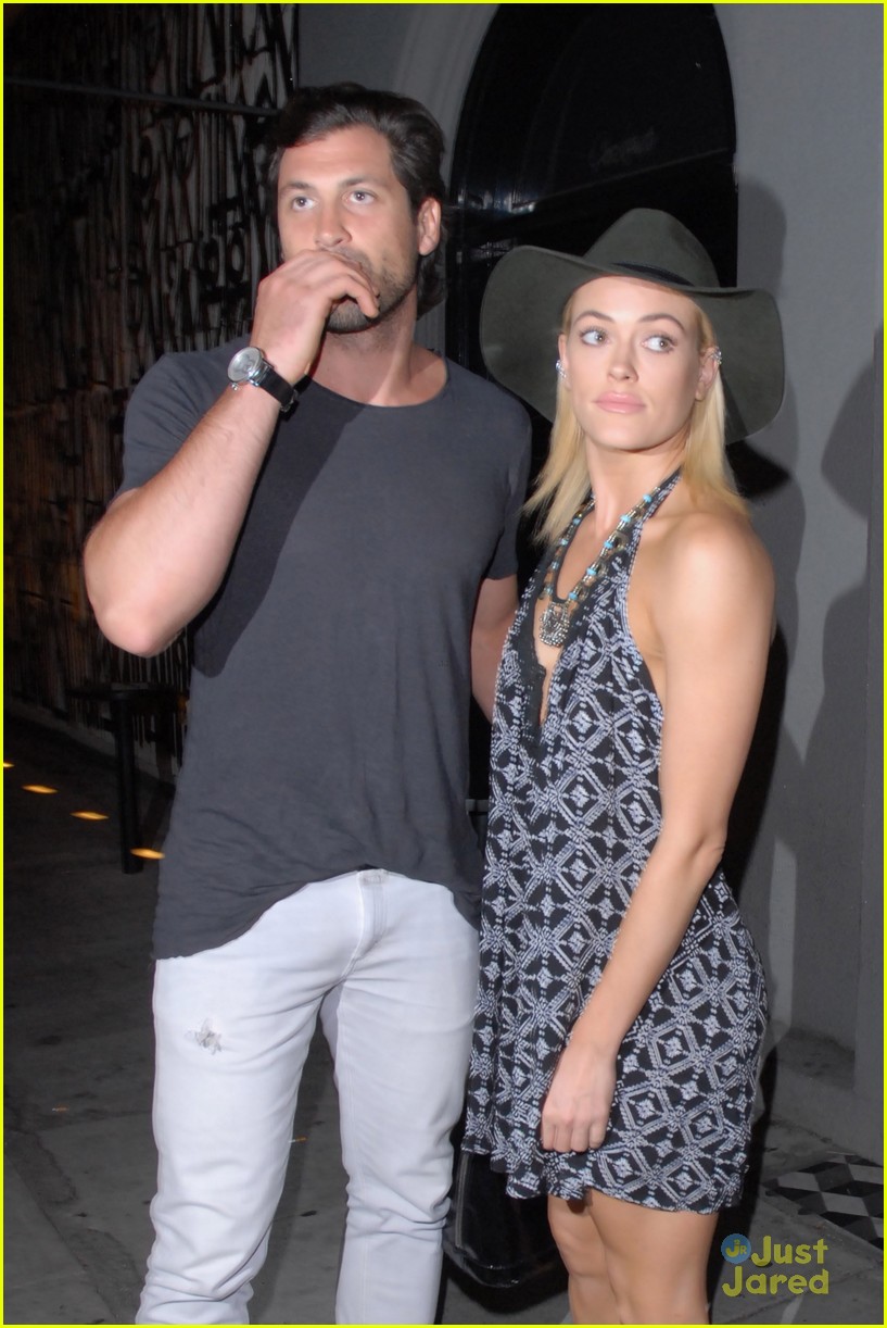 Peta Murgatroyd Has Dinner Date With Maksim Chmerkovskiy After