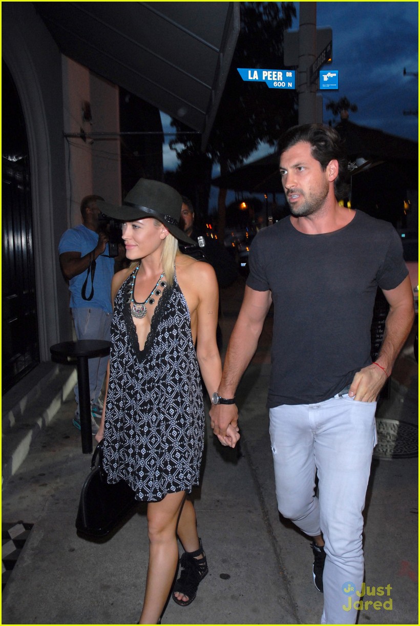 Peta Murgatroyd Has Dinner Date With Maksim Chmerkovskiy After