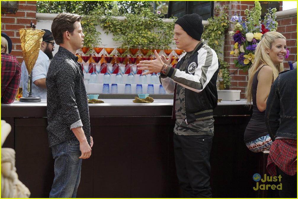 Bay Helps Toby Connect To Special Needs Kids In 'Switched At Birth