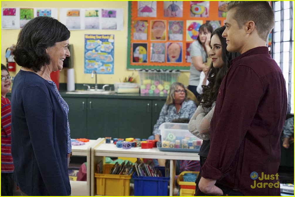 Bay Helps Toby Connect To Special Needs Kids In 'Switched At Birth