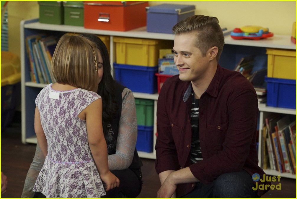 Bay Helps Toby Connect To Special Needs Kids In 'Switched At Birth