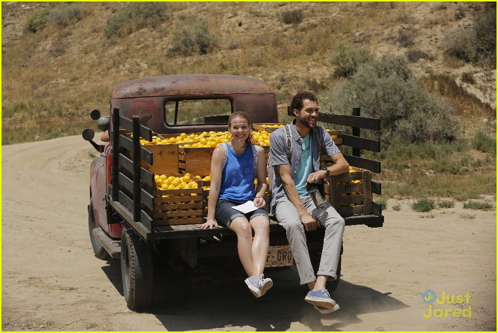 Bay Kisses Travis On Tonight's 'Switched At Birth' & Emmett It Not