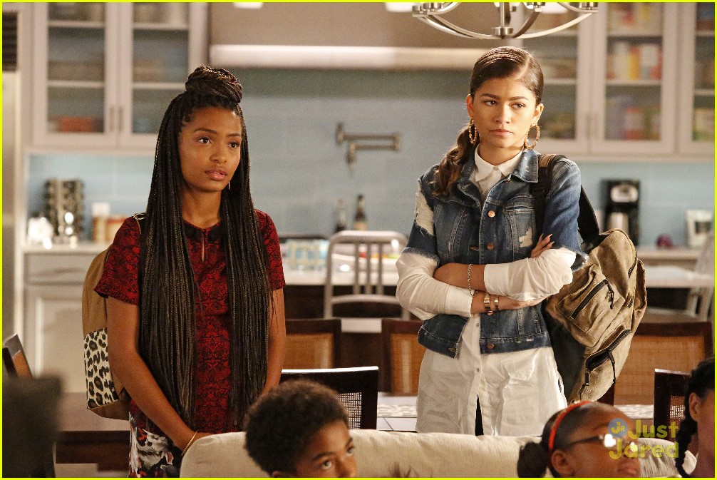 Full Sized Photo of zendaya guest star blackish tonight daddy day
