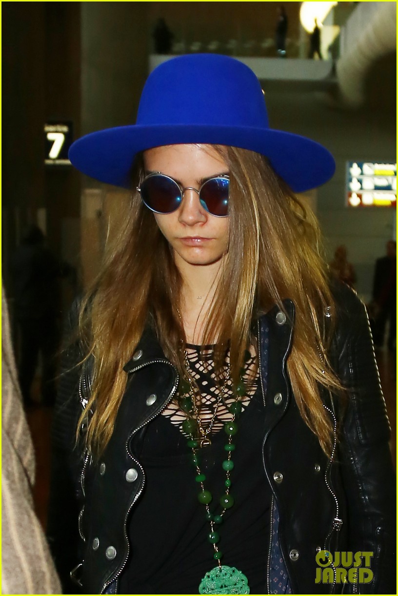 Full Sized Photo of cara delevingne road trip john green bts video 06