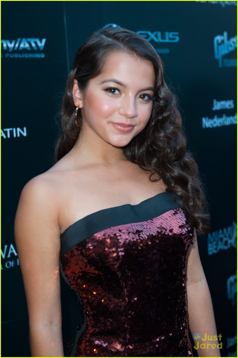 Isabela Moner Goes Glam For La Musa Awards 2015 Photo 880239 Photo Gallery Just Jared Jr