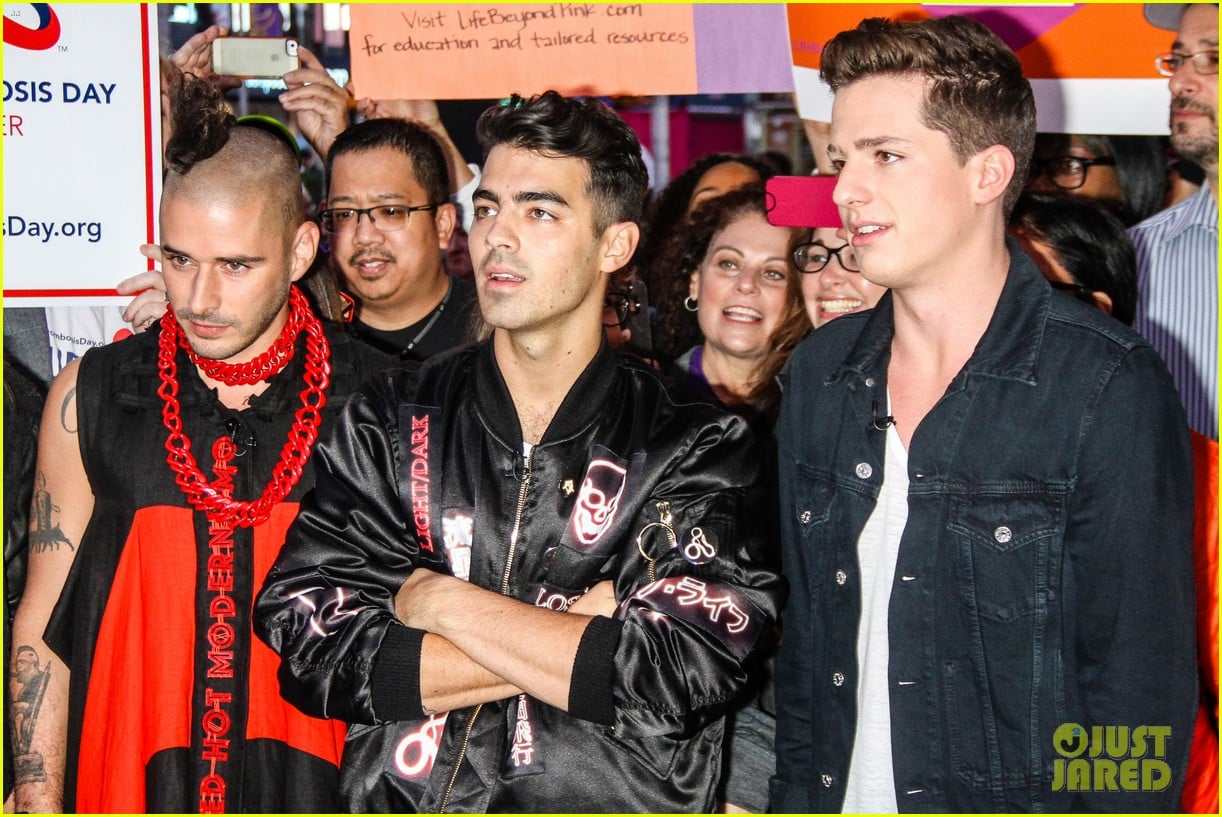 Joe Jonas & DNCE Tease 'Cake By The Ocean' Video Watch Here! Photo
