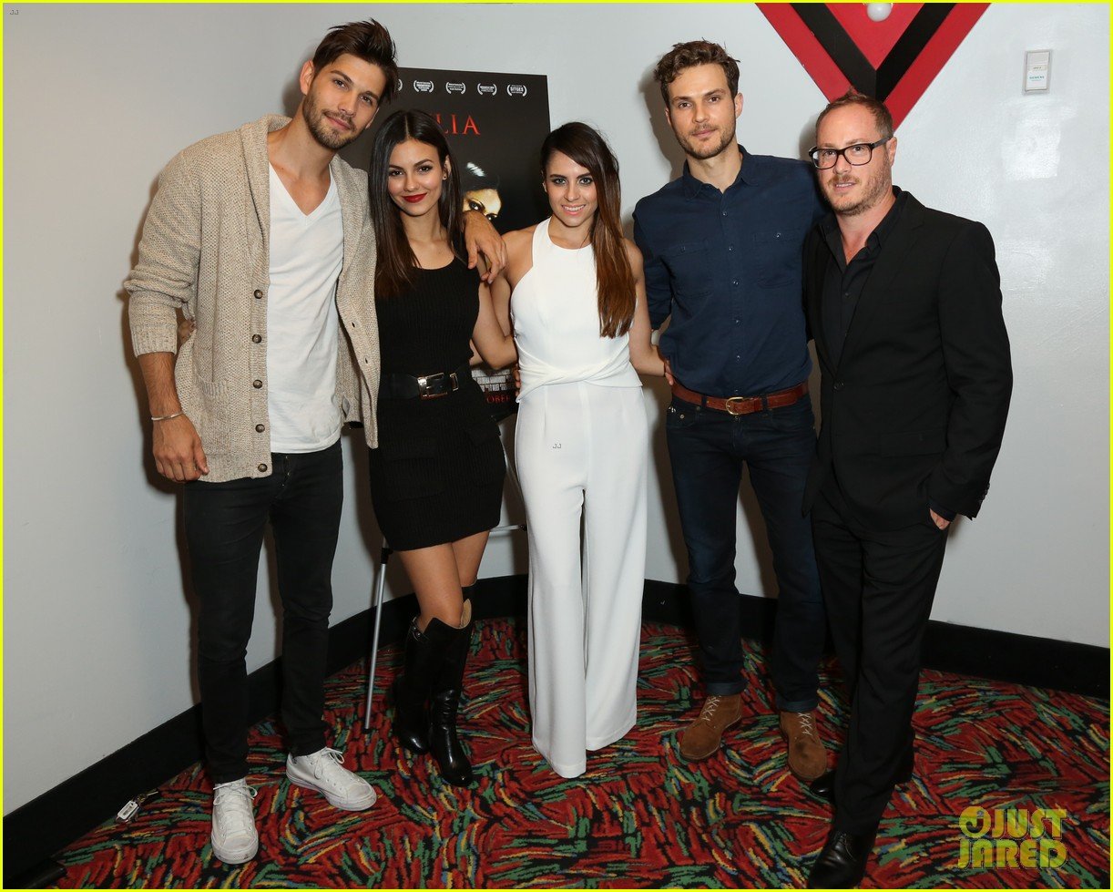 victoria justice supports eye candy co star ryan cooper at julia screening 02