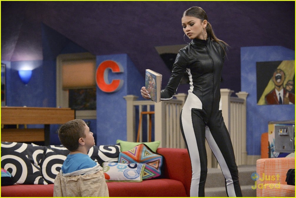 K.C. Throws The Best Halloween Party To Impress Her Crush On 'K.C