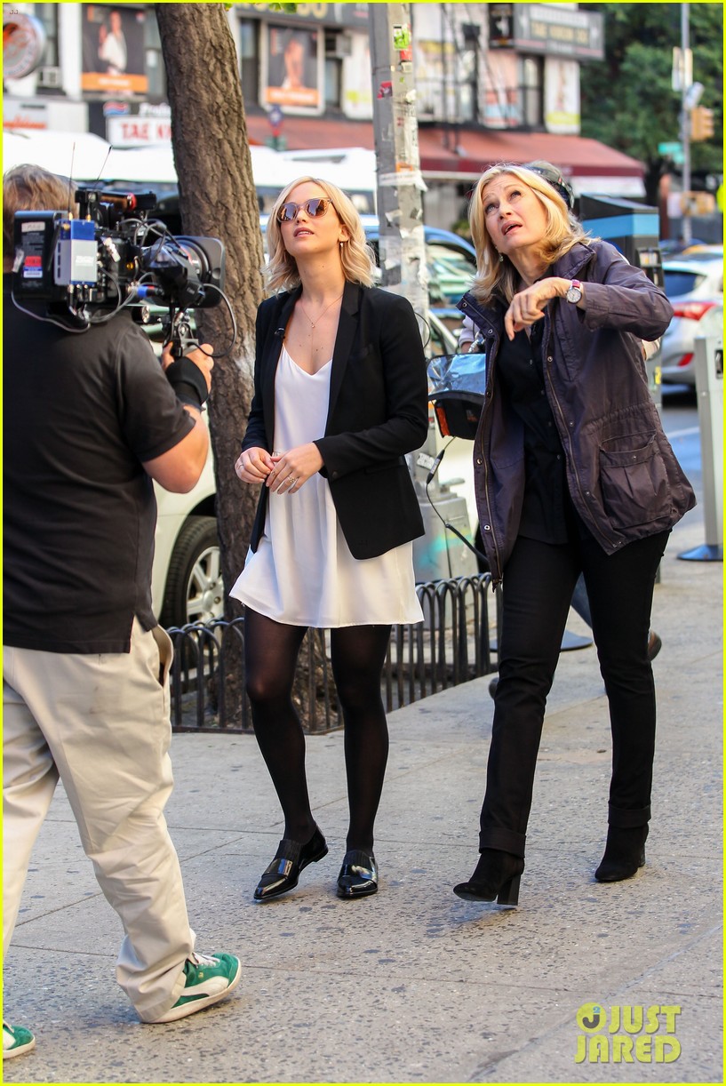Jennifer Lawrence Films an Interview With Diane Sawyer In New York ...