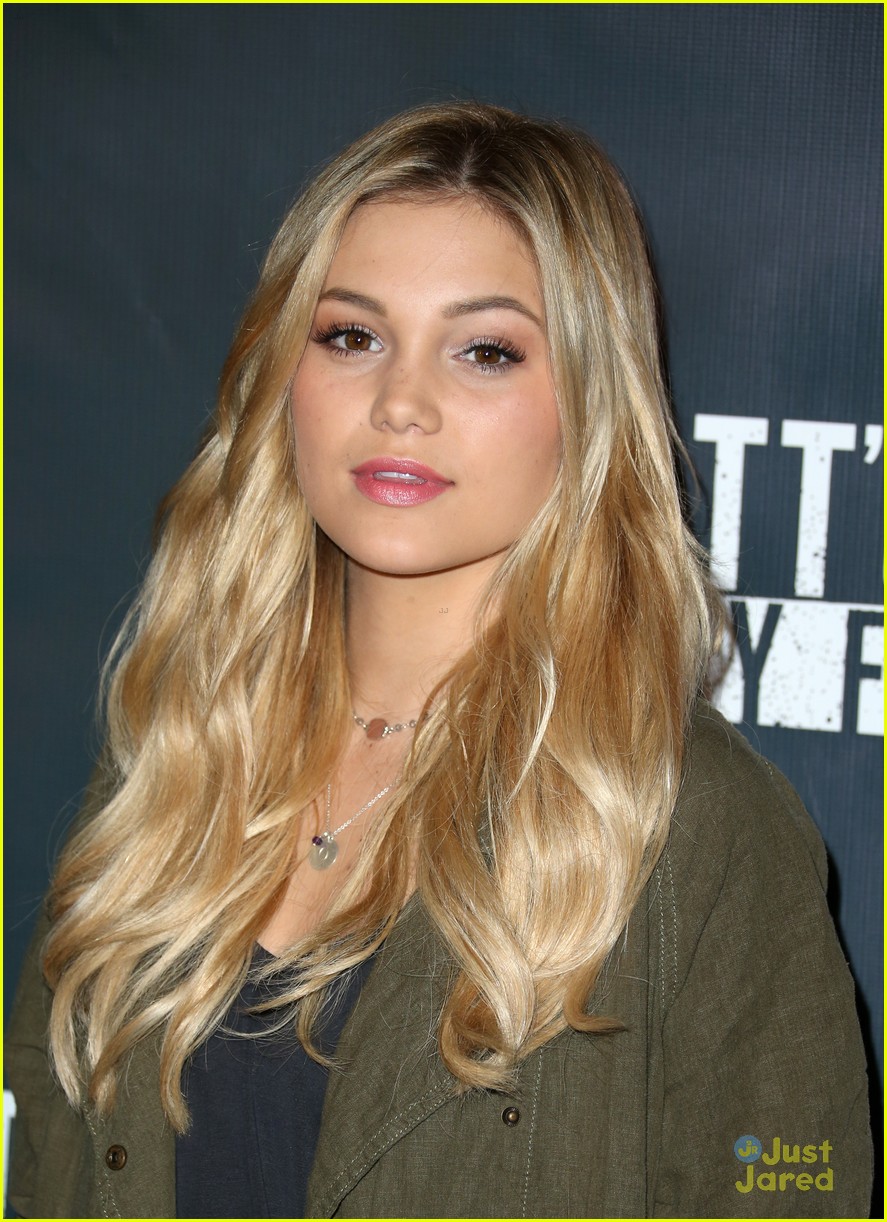 Olivia Holt Hits Up Knott's Scary Farm After 'The Standoff' Casting