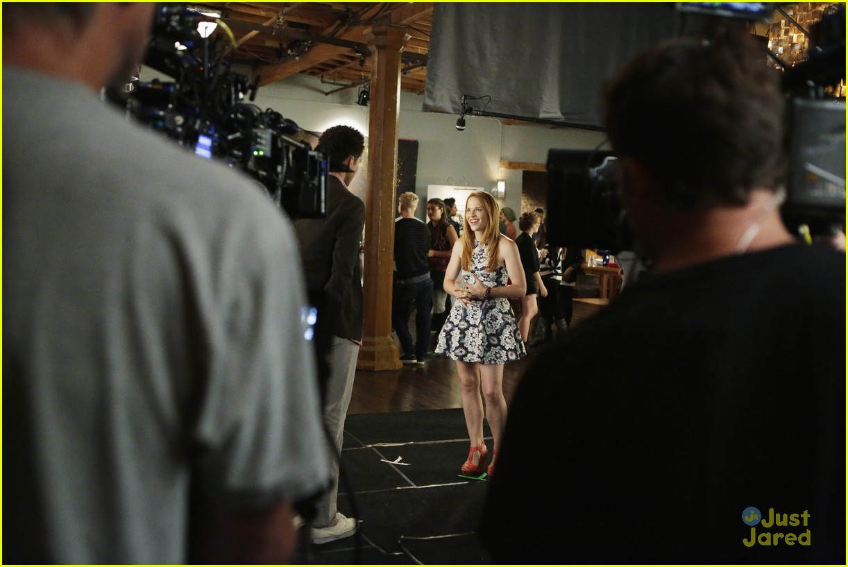 Travis Reveals His Feelings For Bay On Tonight's 'Switched At Birth