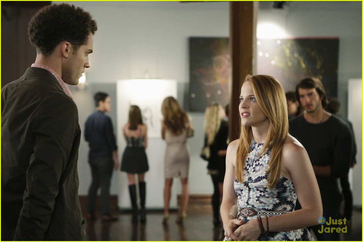 Full Sized Photo of bay travis fall finale switched birth stills 08