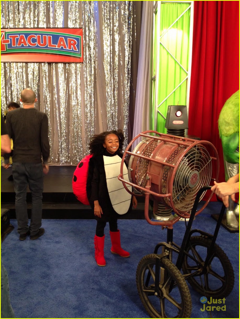 skai jackson jessie goodbye letter photos 01