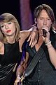 taylor swift rocks out with keith urban in toronto 01