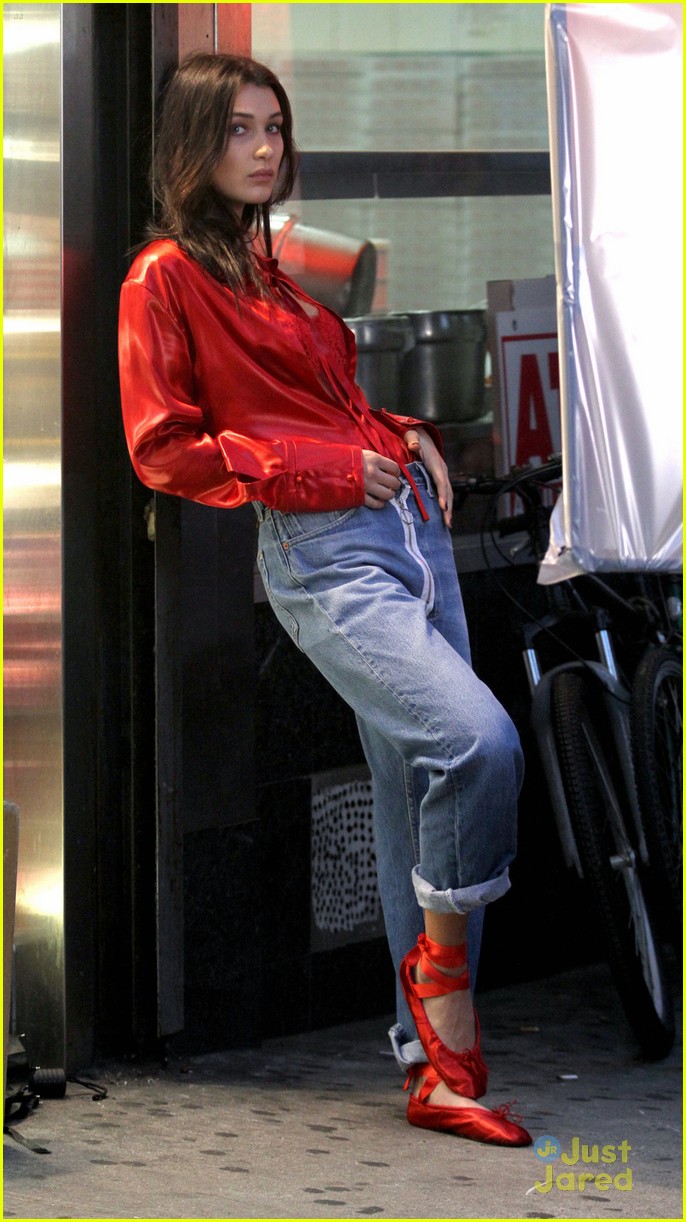 Lydig Krydderi Armstrong Bella Hadid Wears Red Ballet Slippers On New Photo Shoot: Photo 890115 | Bella  Hadid, The Weeknd Pictures | Just Jared Jr.