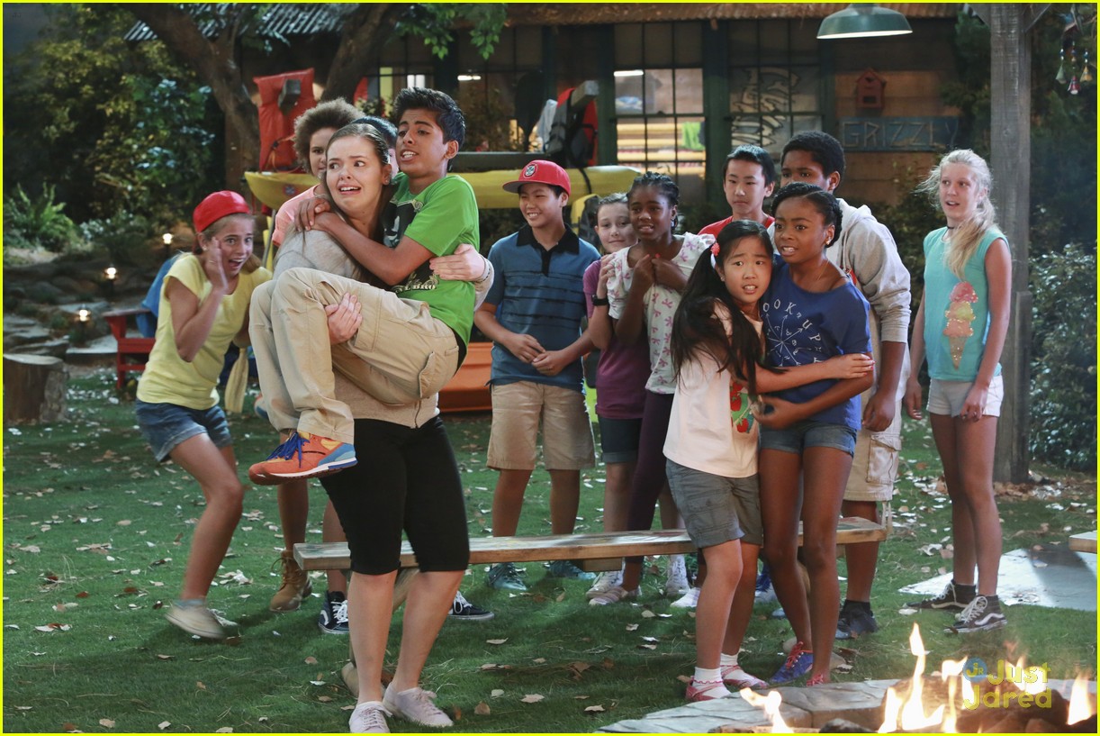 Full Sized Photo of bunkd friending the enemy stills 05 Emma, Lou & Hazel Have A Cranberry