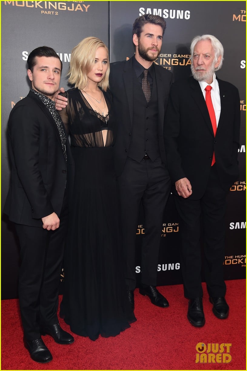 Full Sized Photo Of Jennifer Lawrence Hunger Games Mockingjay Nyc Premiere Hunger Games