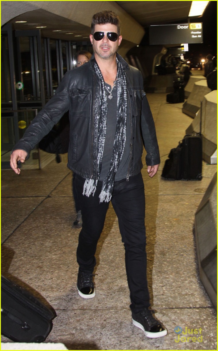 Lucy Hale Supports Seacrest Studios Grand Opening in D.C.! | Photo