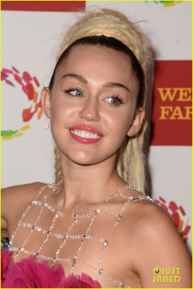 miley cyrus lgbt 2015 vanguard awards 31