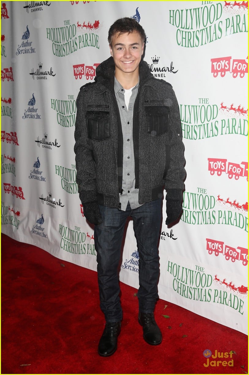 Full Sized Photo of peyton meyer birthday girl meets world co stars 02